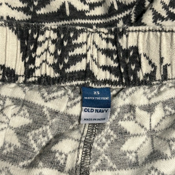 Old Navy Winter Lounge Pants Women’s WITH POCKETS!!! - Picture 4 of 4